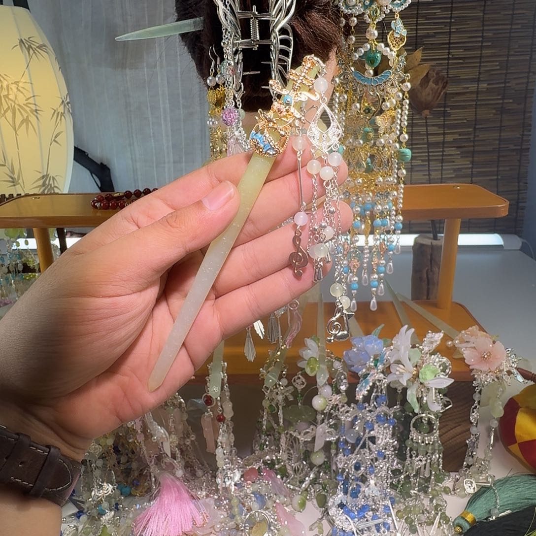 合金蛇纹石玉发饰