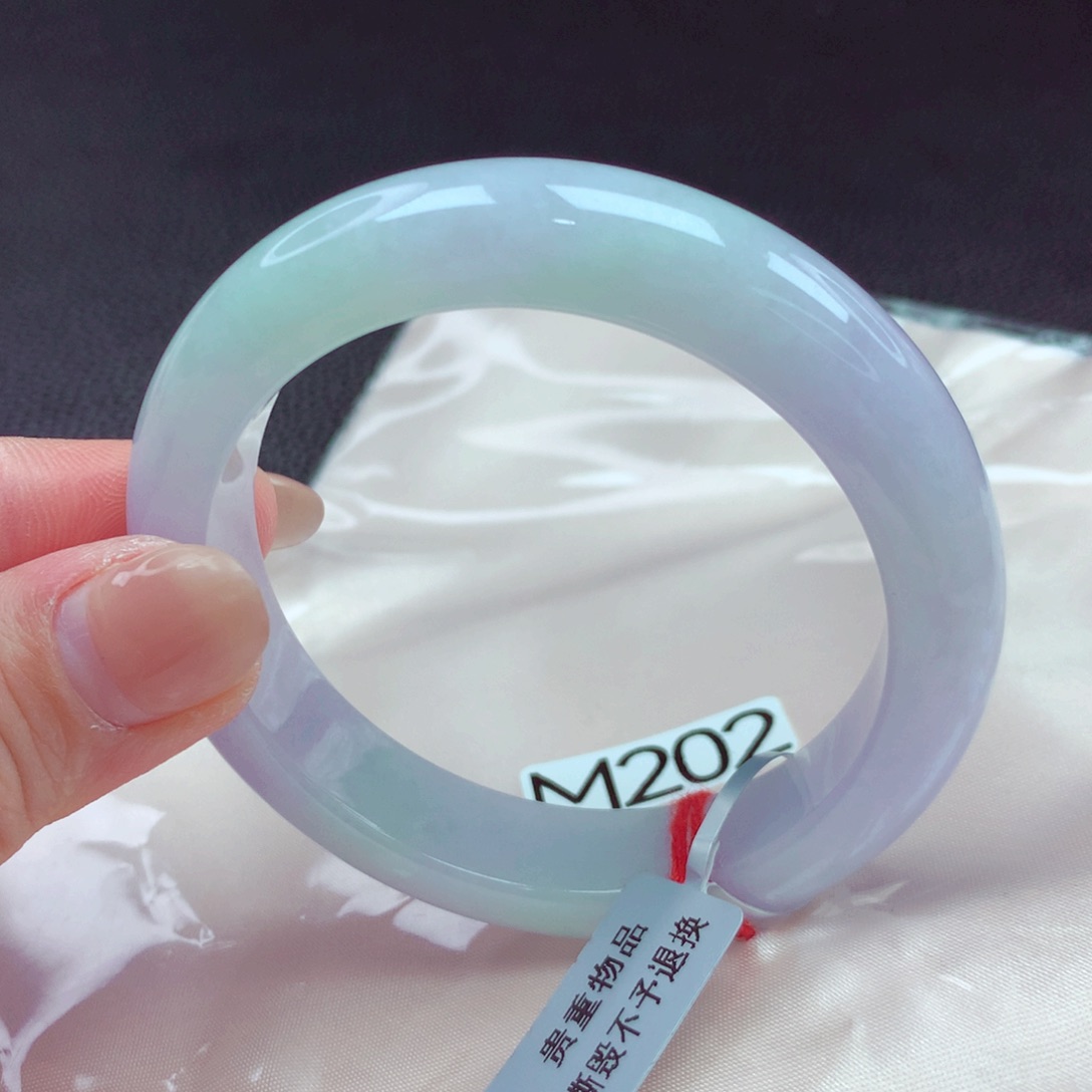 翡翠手镯未镶嵌手镯88