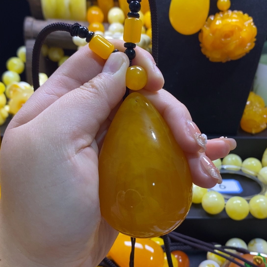 哥***版非金属老料水滴大号吊坠全品