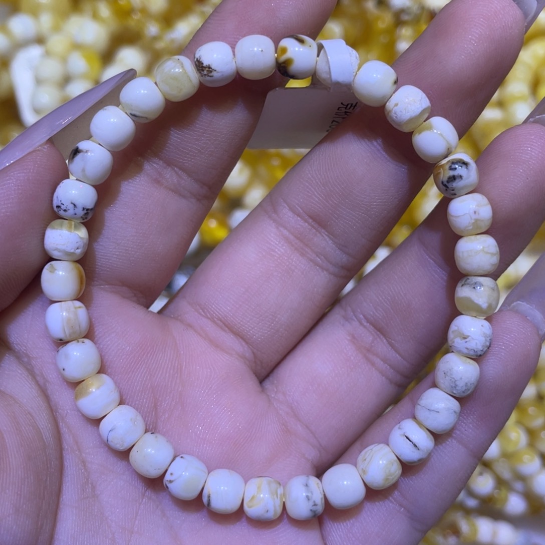 蜜蜡未镶嵌珠宝奇石6m