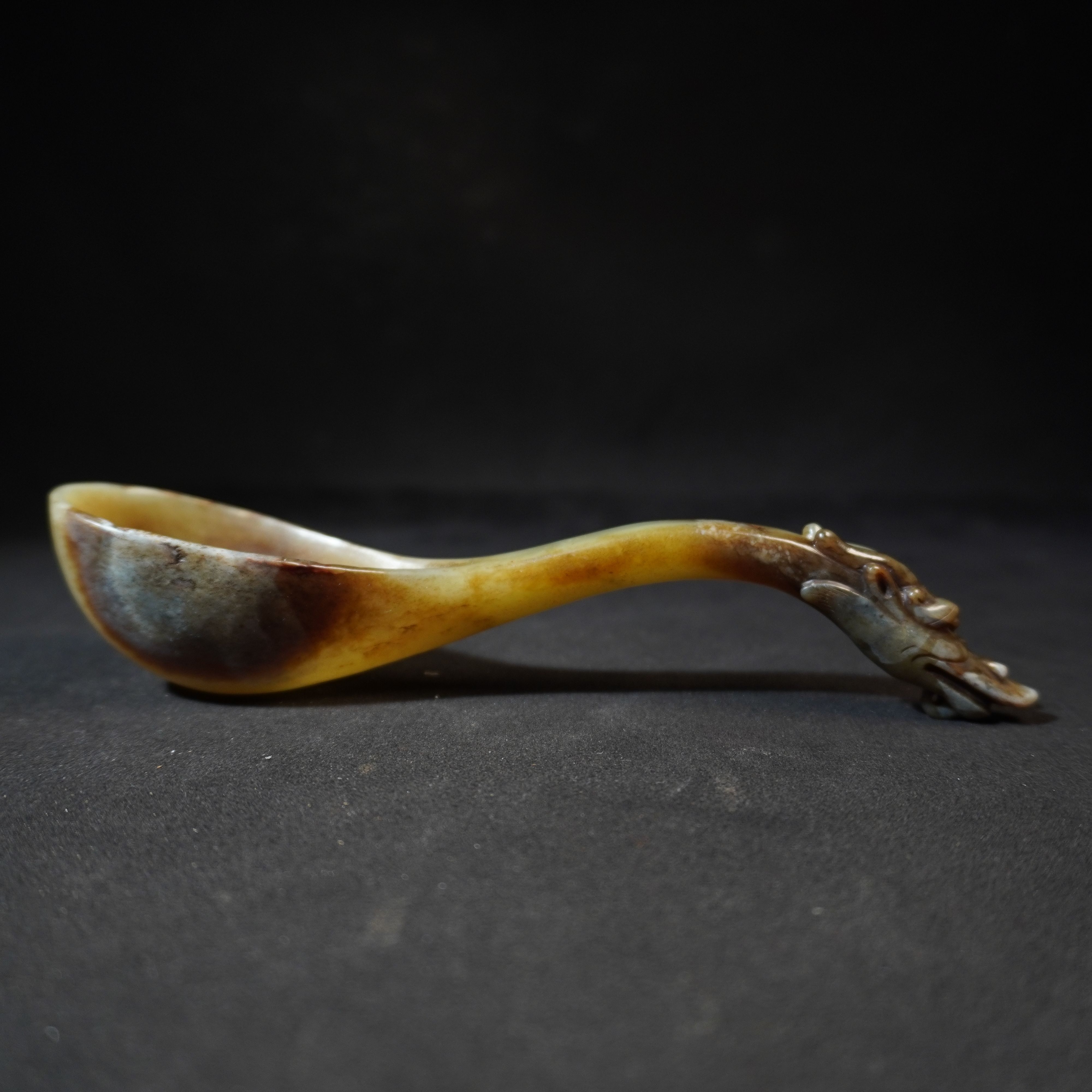 11SD14  明  和田玉龙首玉勺