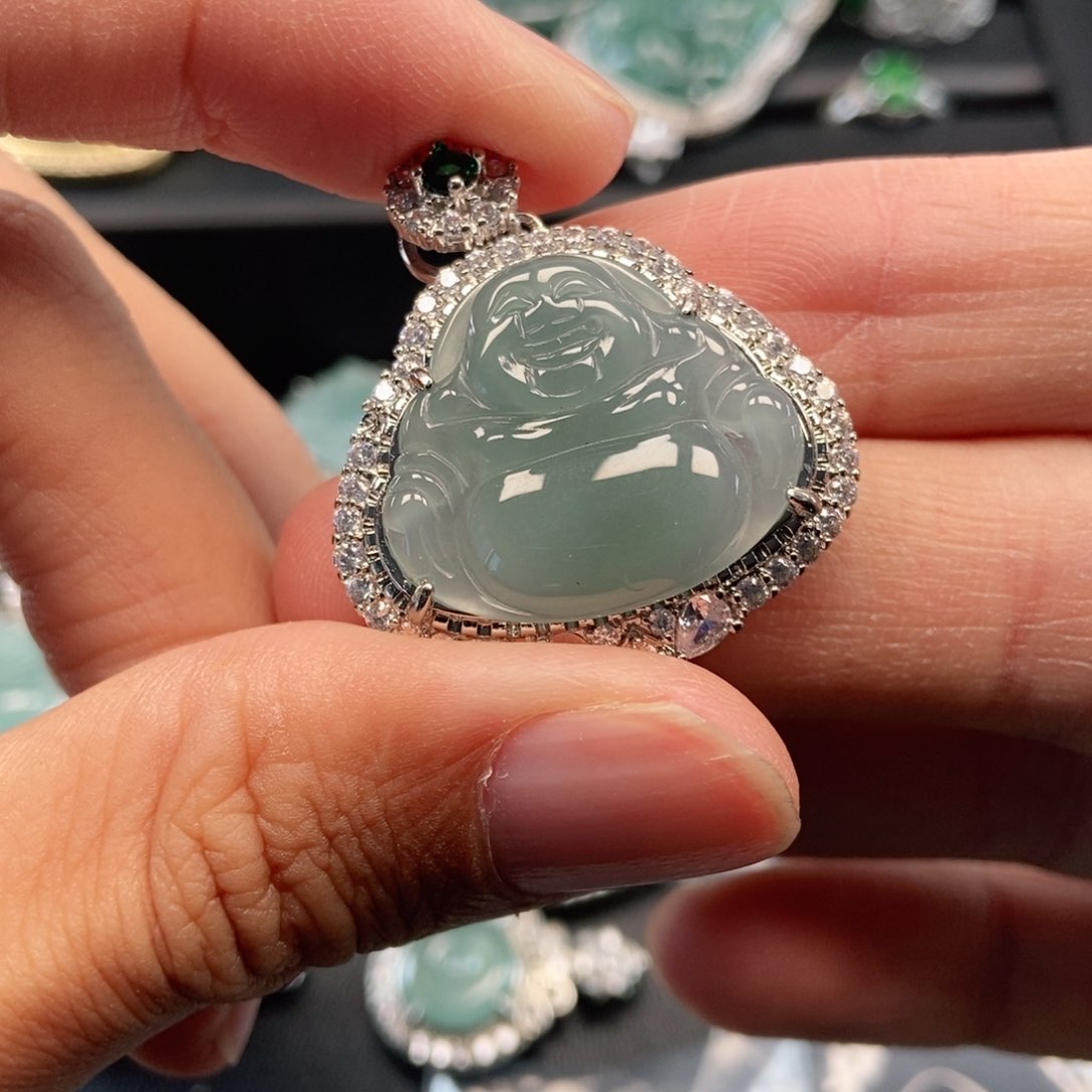 【闪购商品】翡翠吊坠(不含链)未镶嵌