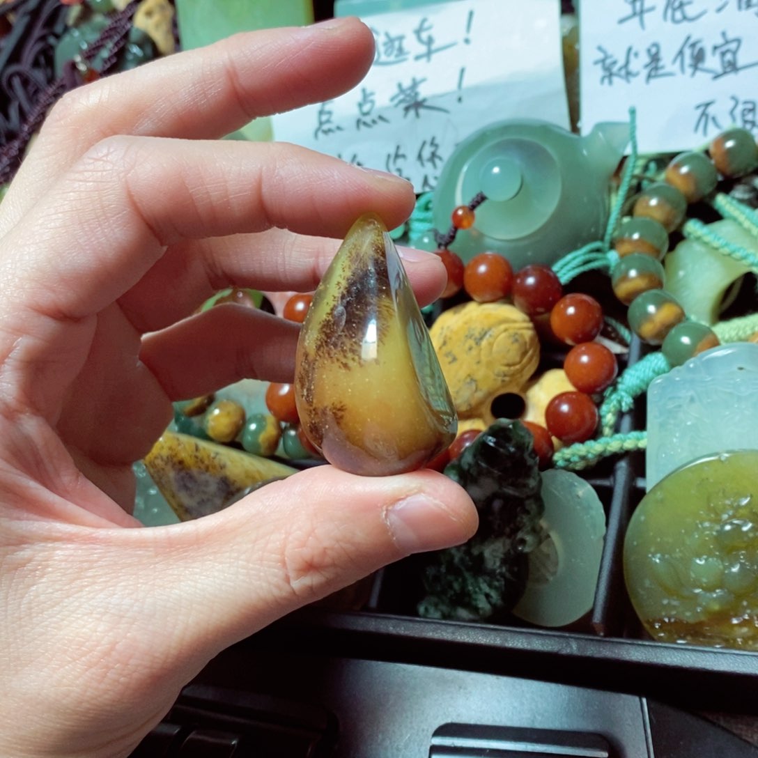 蛇纹石玉珠宝奇石未镶嵌