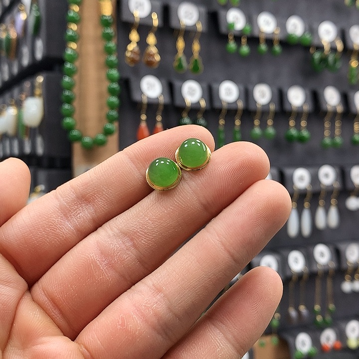 和田玉耳饰18K金镶嵌