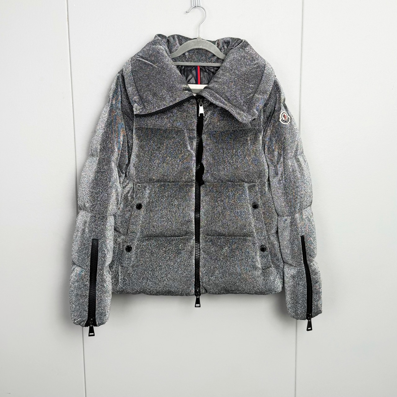 99新 蒙口 2码/Moncler/蒙口 袖标羽绒服/99新/jm07321