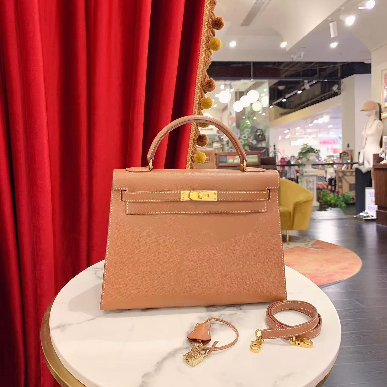 95新 Hermes/爱马仕 爱马仕kelly32金棕色金扣epsom/42437963