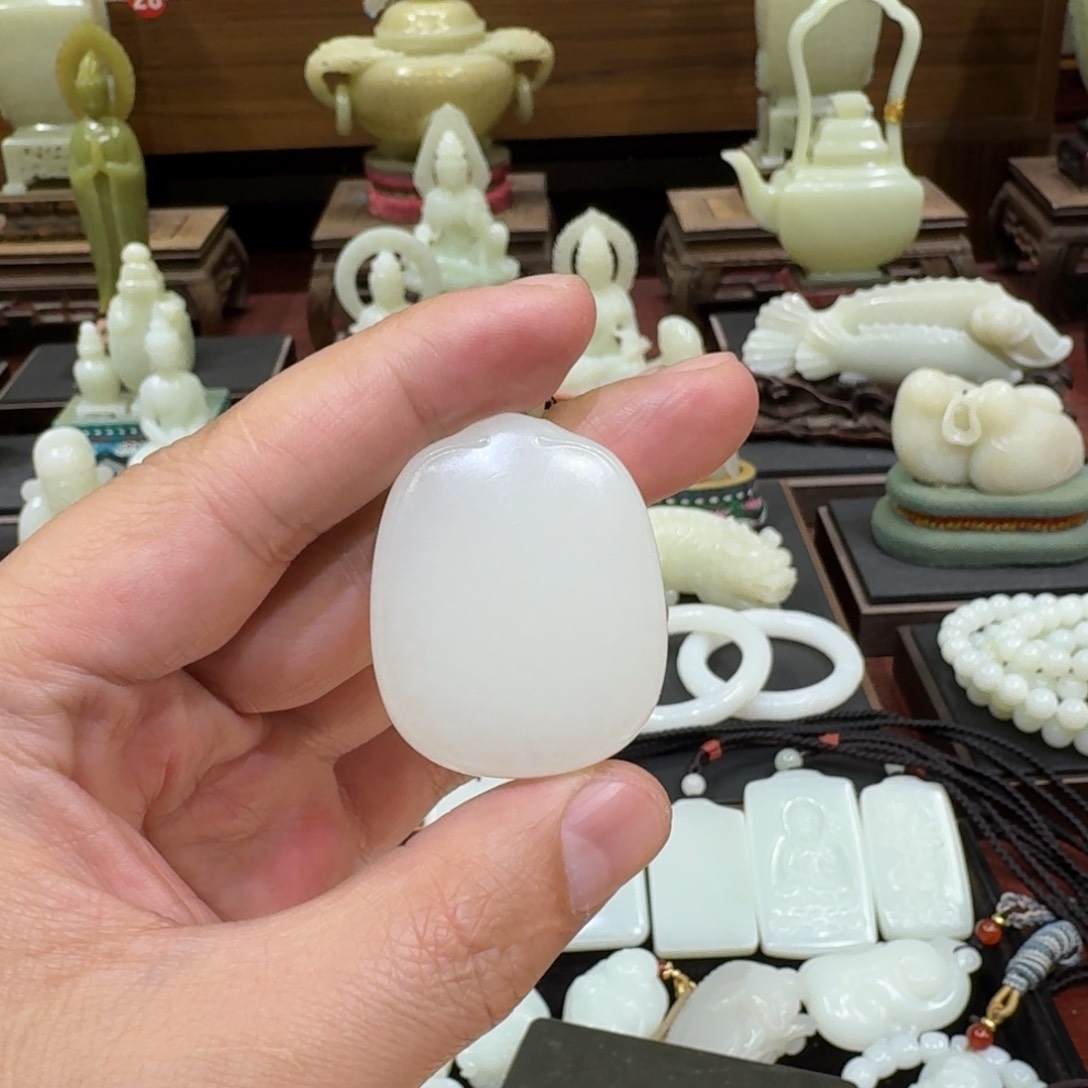 【闪购商品】和田玉挂件未镶嵌?