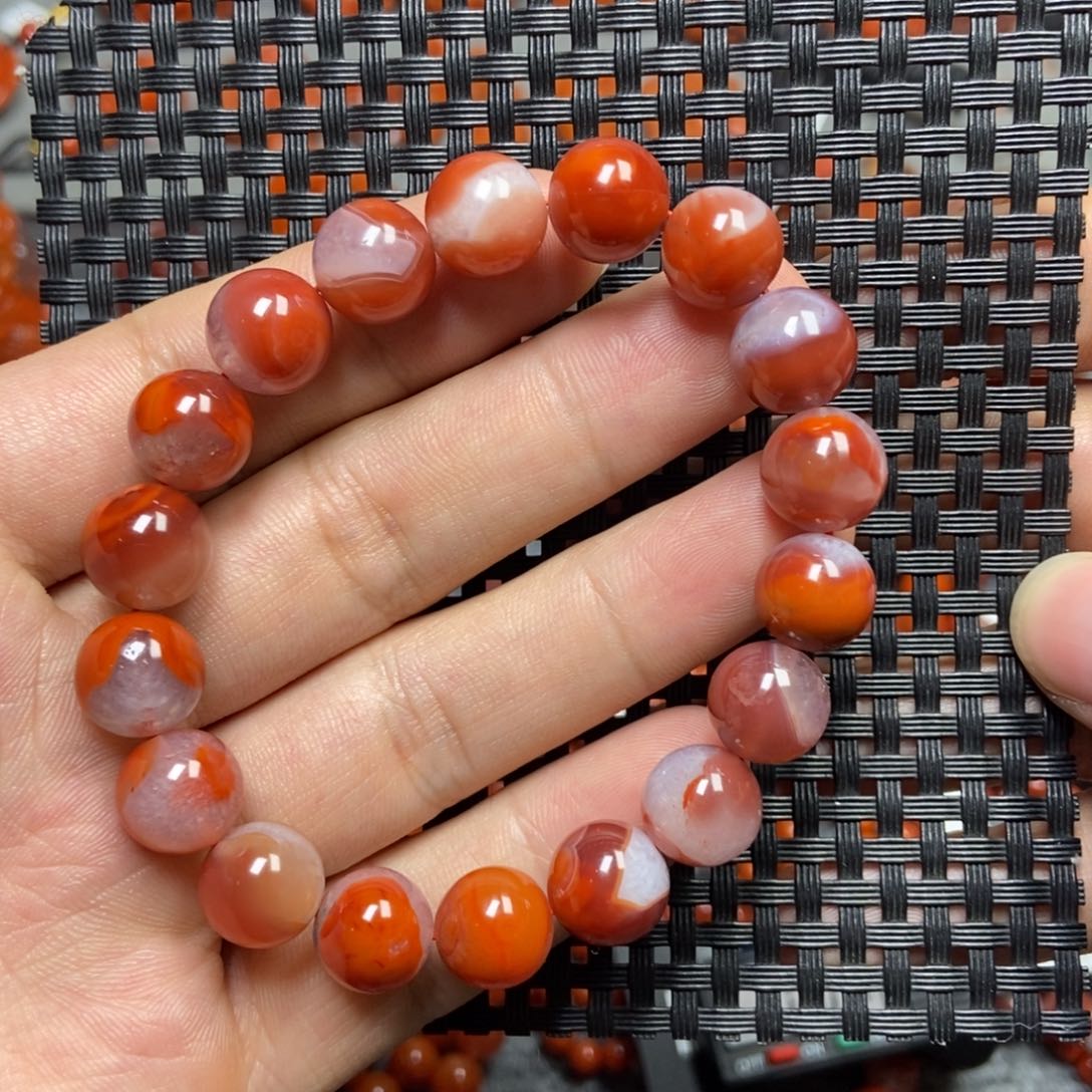 南红玛瑙手串未镶嵌10+’mm