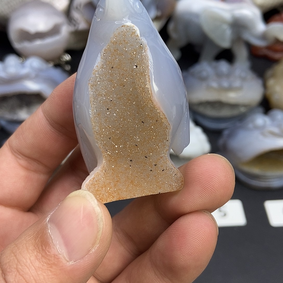 玛瑙/玉髓未镶嵌珠宝奇石