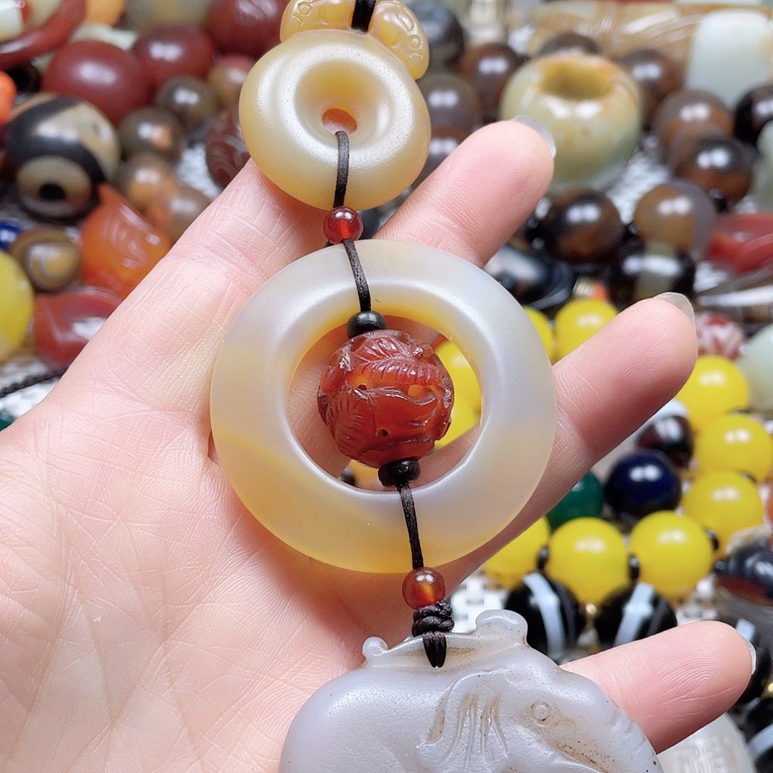 玛瑙/玉髓挂件未镶嵌