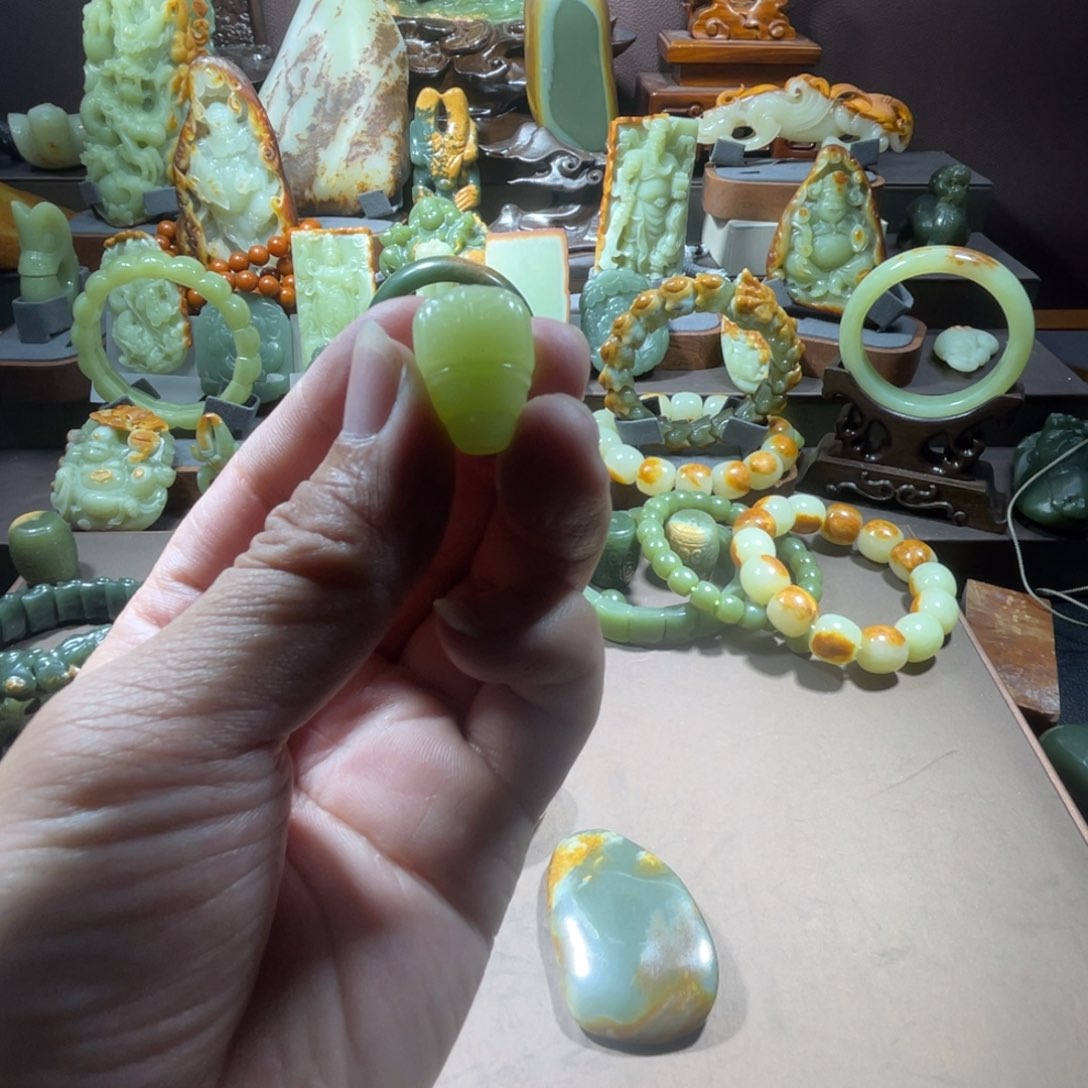 透闪石质玉三通未镶嵌R*Y