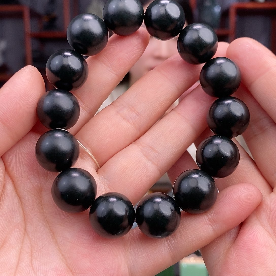 和田玉挂件未镶嵌16