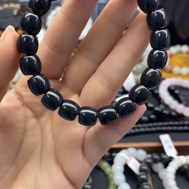 和田玉未镶嵌手串