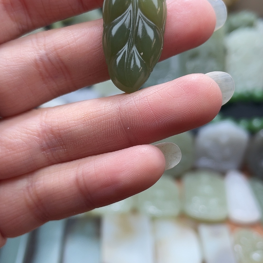 和田玉未镶嵌吊坠(不含链)