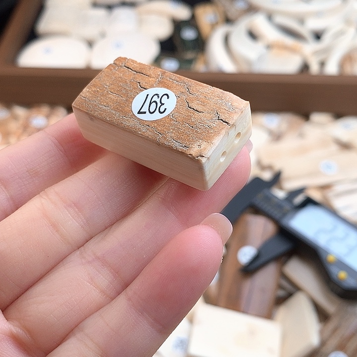 泥塑不打孔联系客服