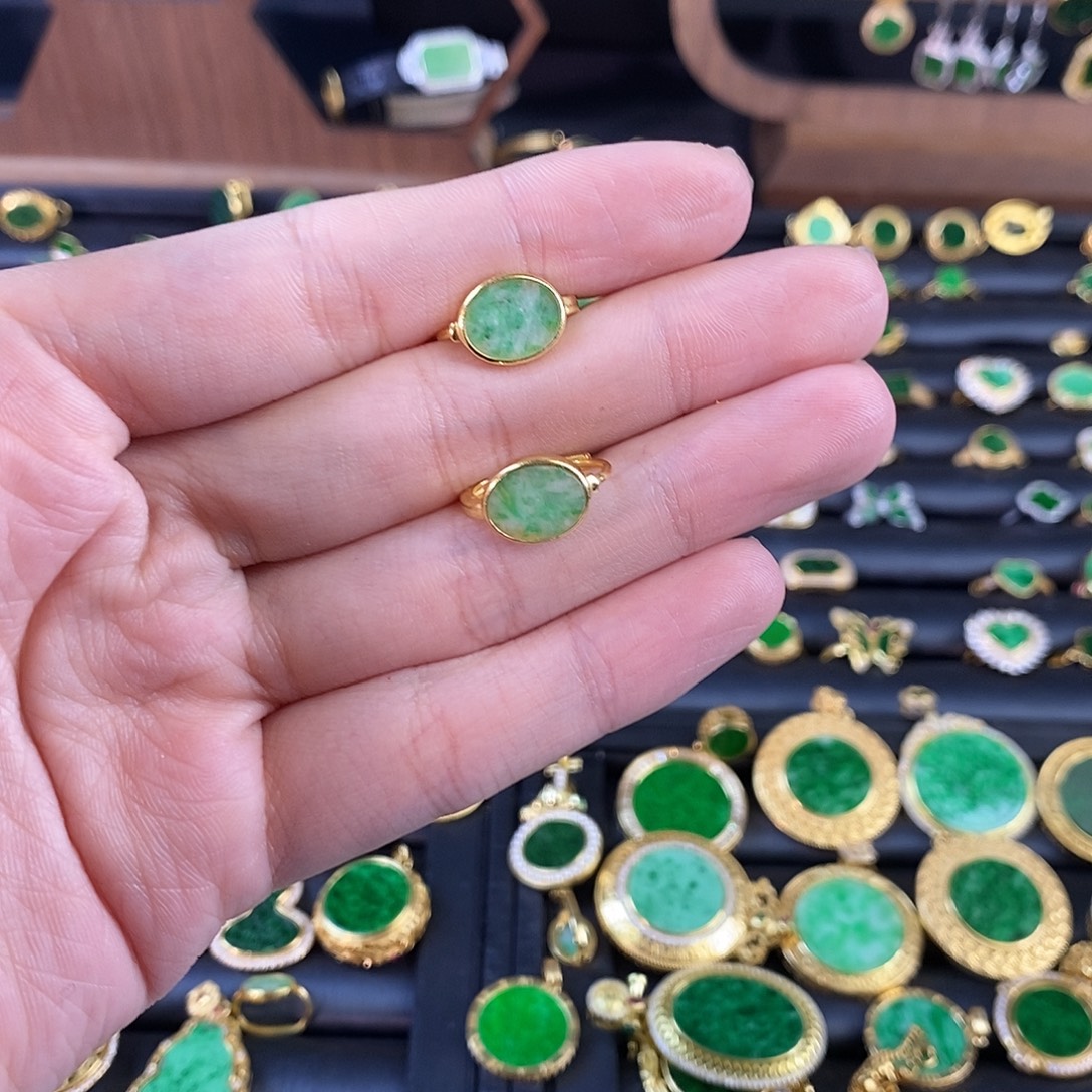 送***花翡翠未镶嵌耳饰缅甸翡翠耳饰