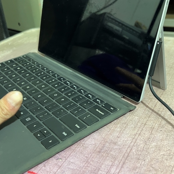 8新平板一台 键盘坏的 包邮