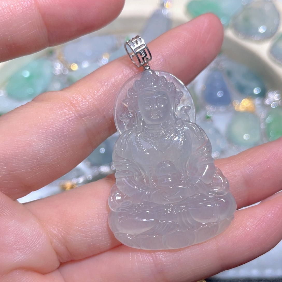 翡翠颈饰18K金镶嵌翡翠