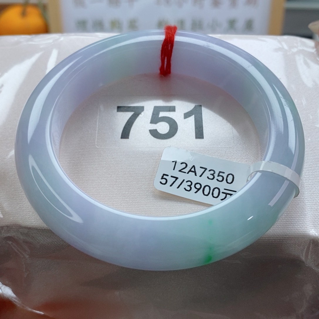 翡翠手镯未镶嵌天然A货翡翠手镯