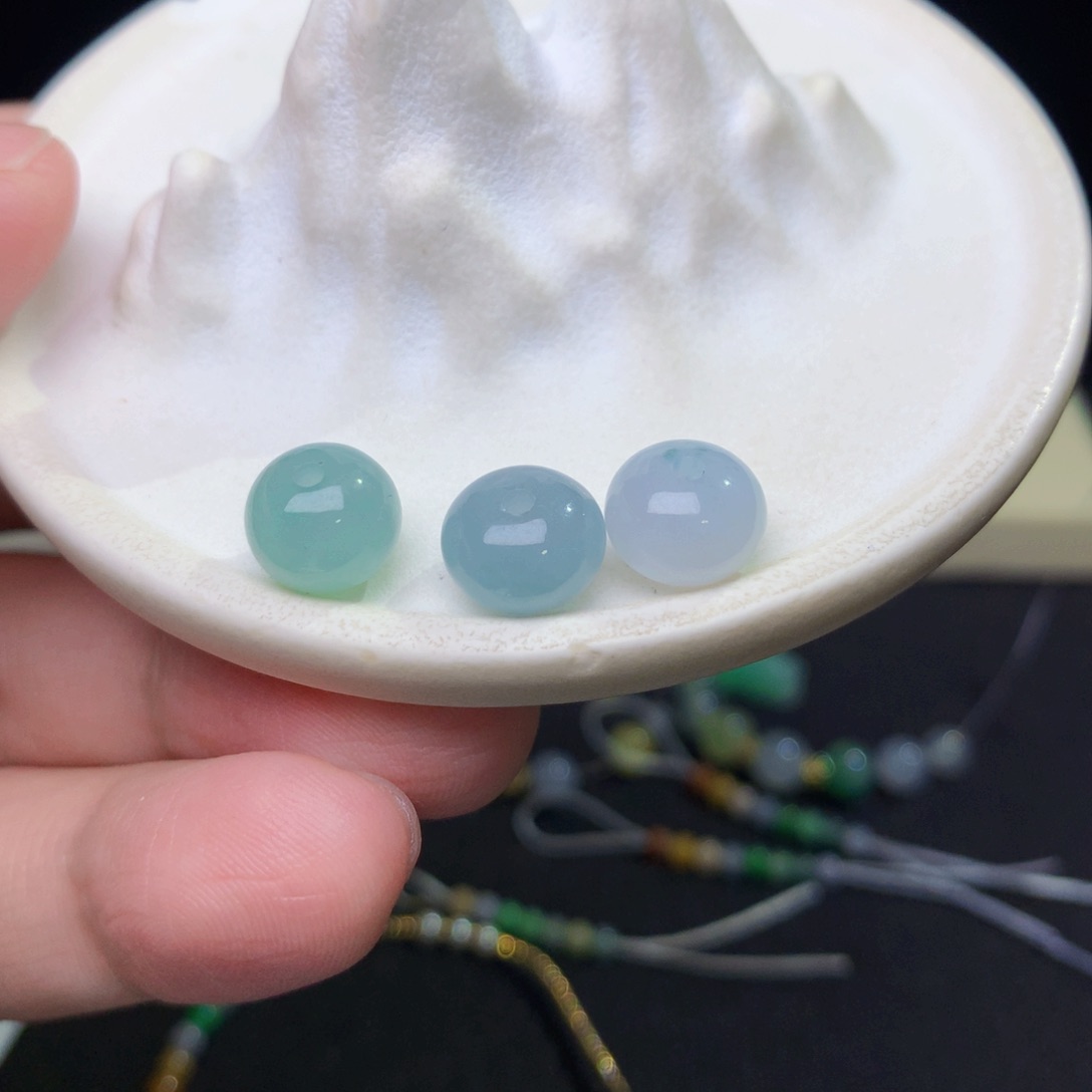 定制翡翠未镶嵌七彩鼓铸