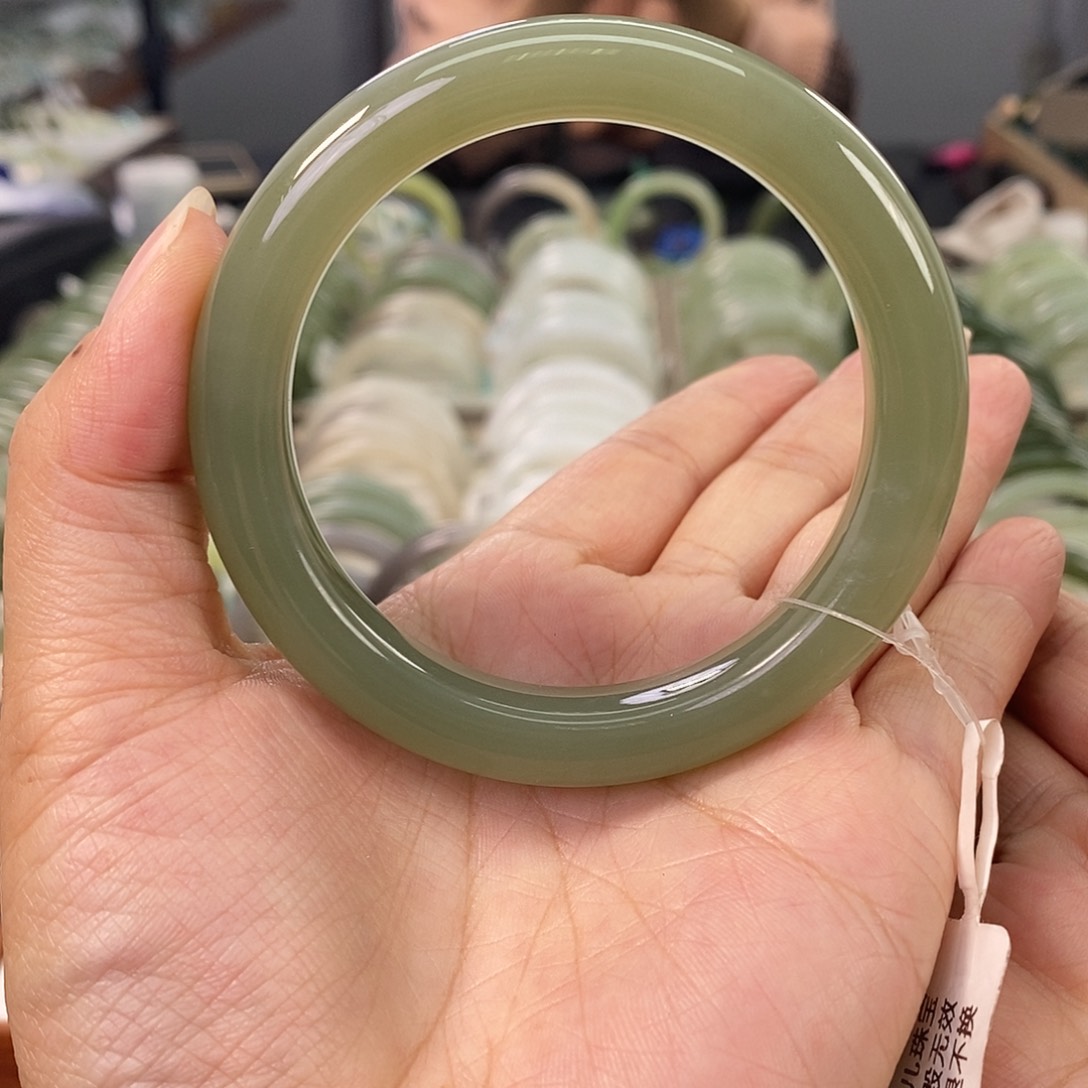 和田玉和田玉手镯55.56未镶嵌