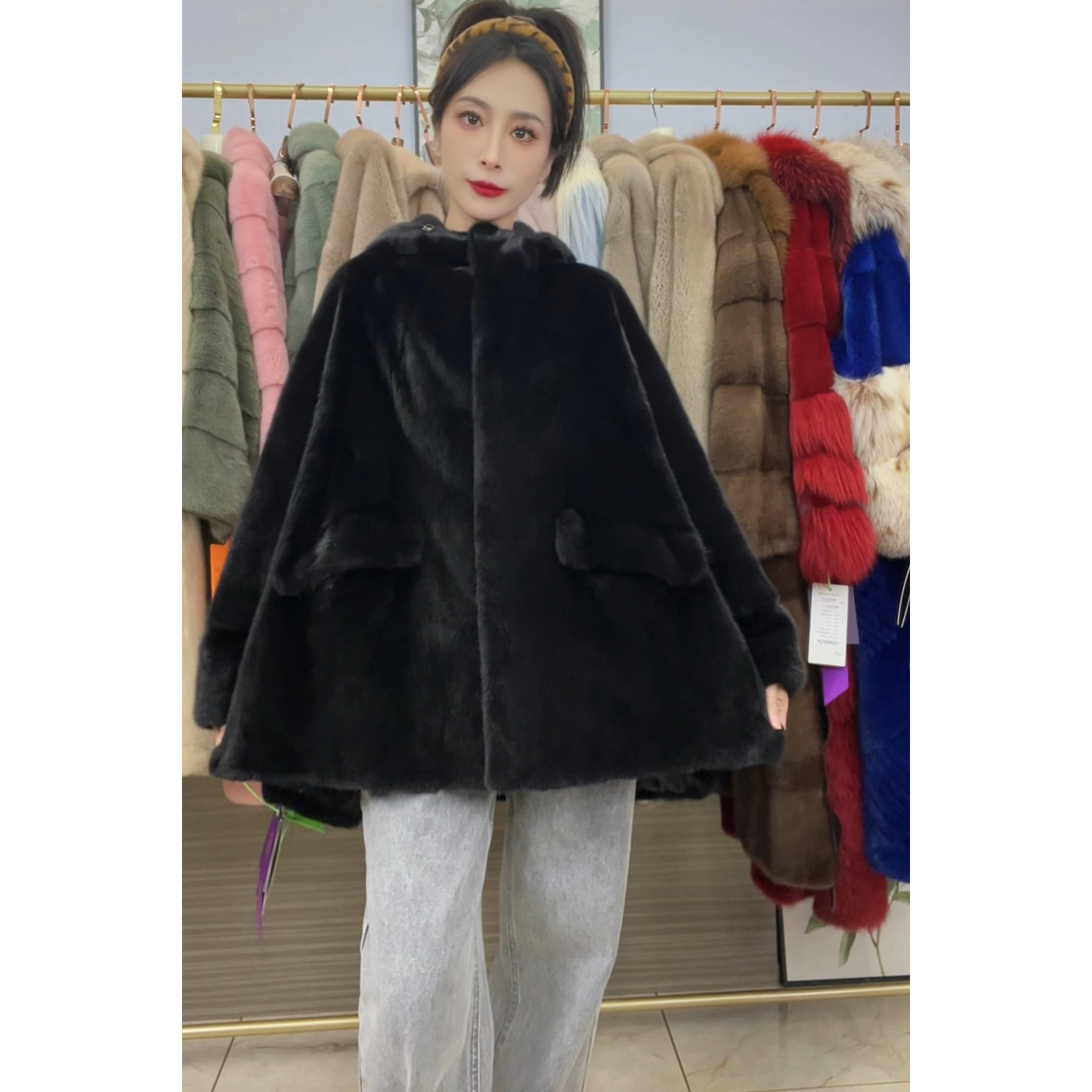 黑色宽松大版型风雪帽款进口天鹅绒貂皮大衣