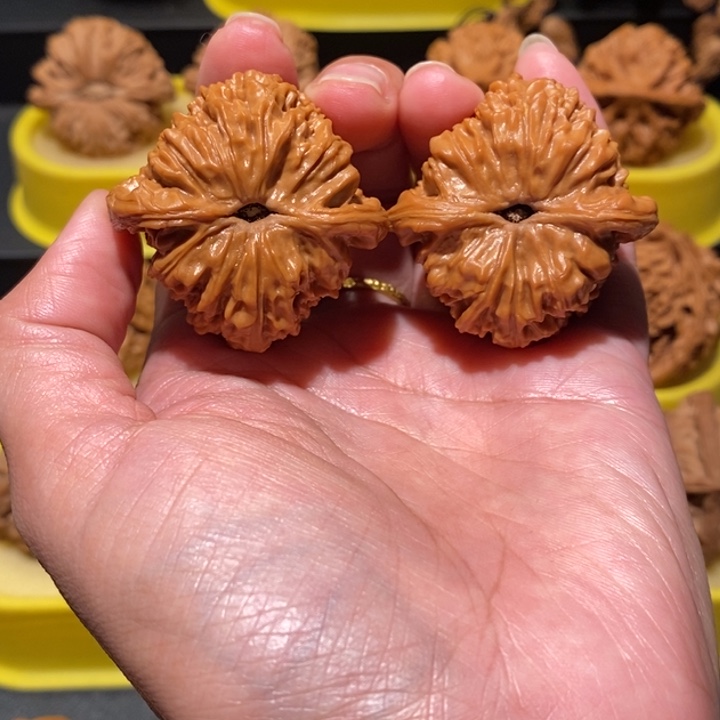 每***！把件文玩核桃文玩核桃41尺南疆石