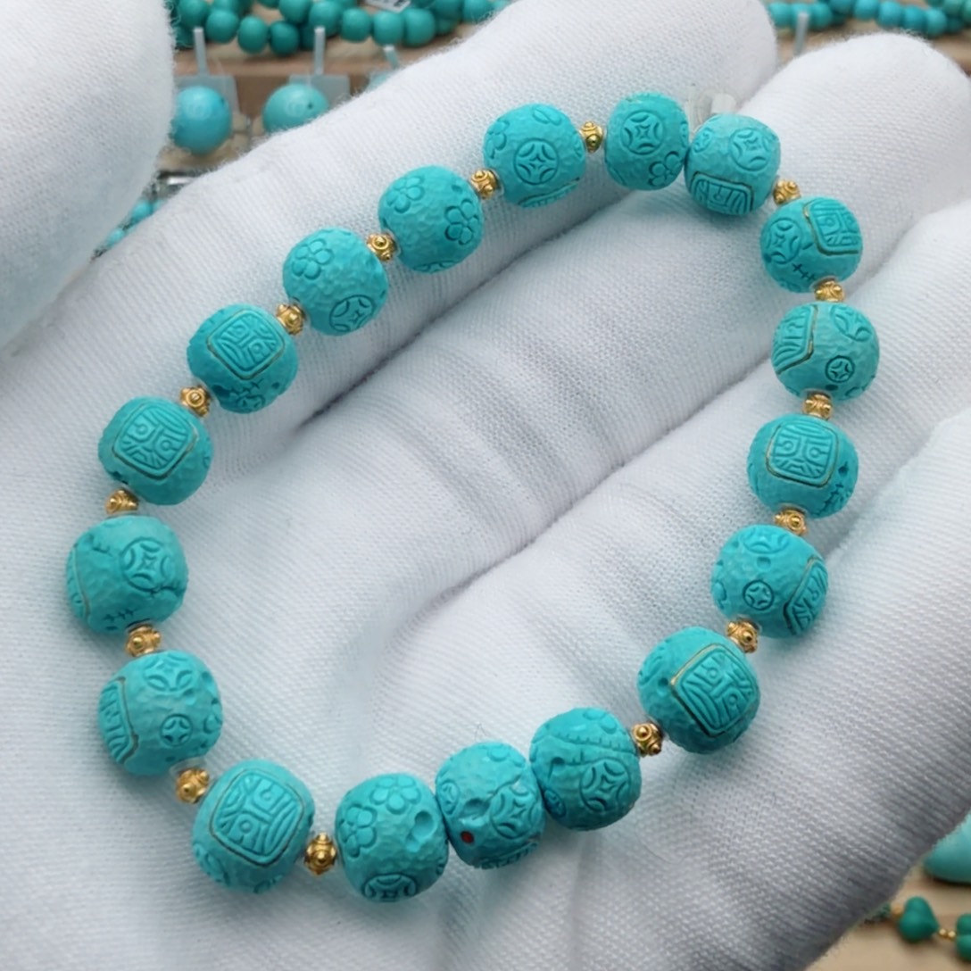 绿松石未镶嵌珠宝奇石