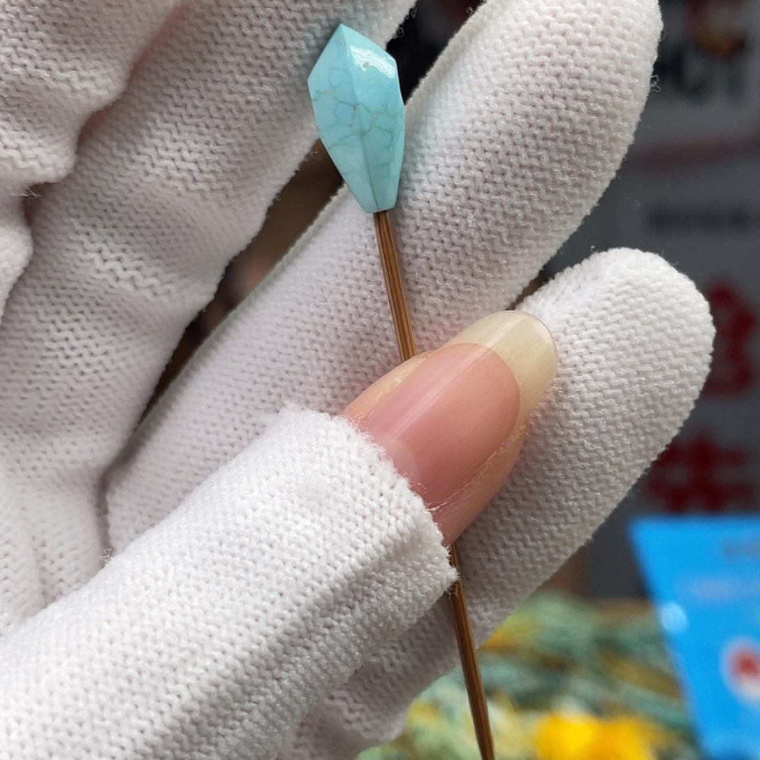 绿松石未镶嵌挂件