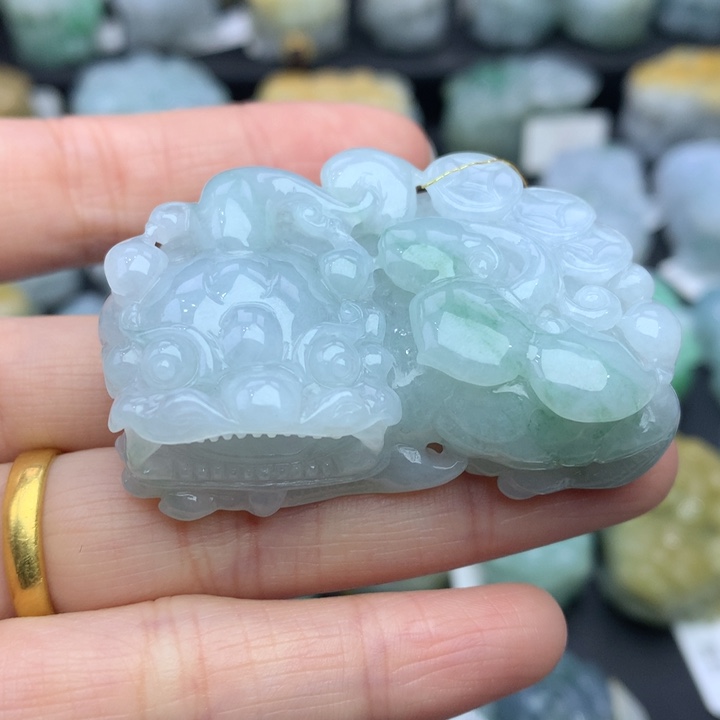 翡翠颈饰未镶嵌天然缅甸A货翡翠貔貅吊坠