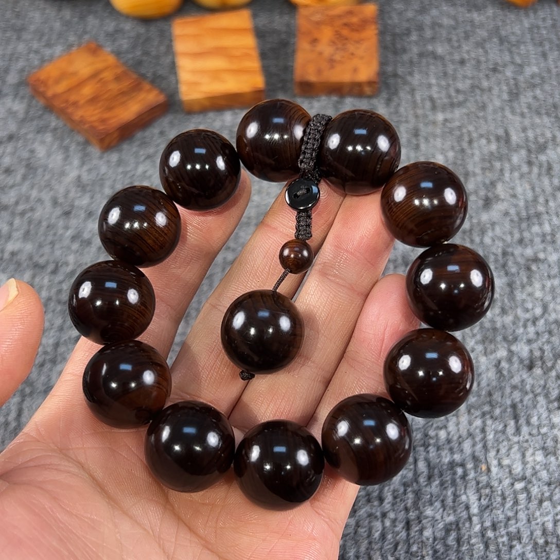 柏木太行崖柏崖窝（天品）20圆珠，黑金刚舍利骨