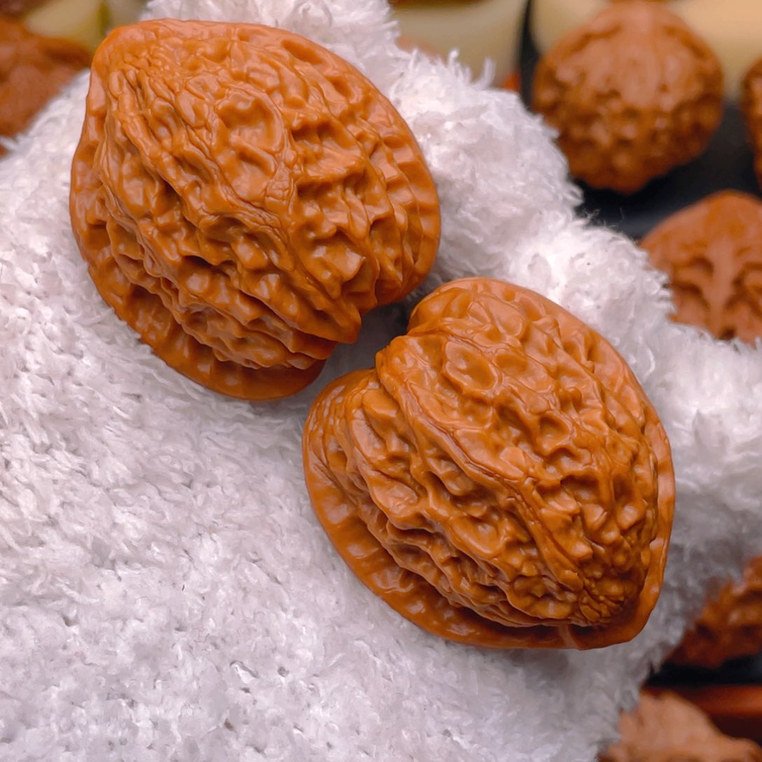 文玩核桃把件37金牛