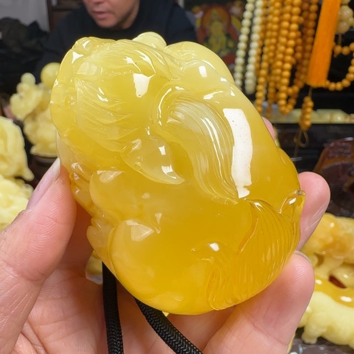 蜜蜡珠宝奇石未镶嵌