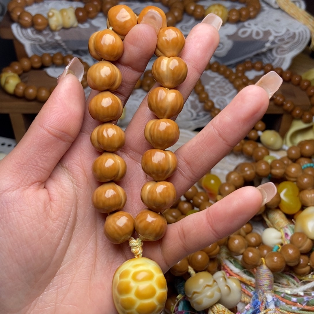 核桃屁桃手持纹理15