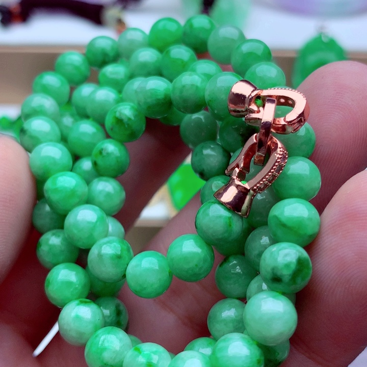 翡翠未镶嵌毛衣链