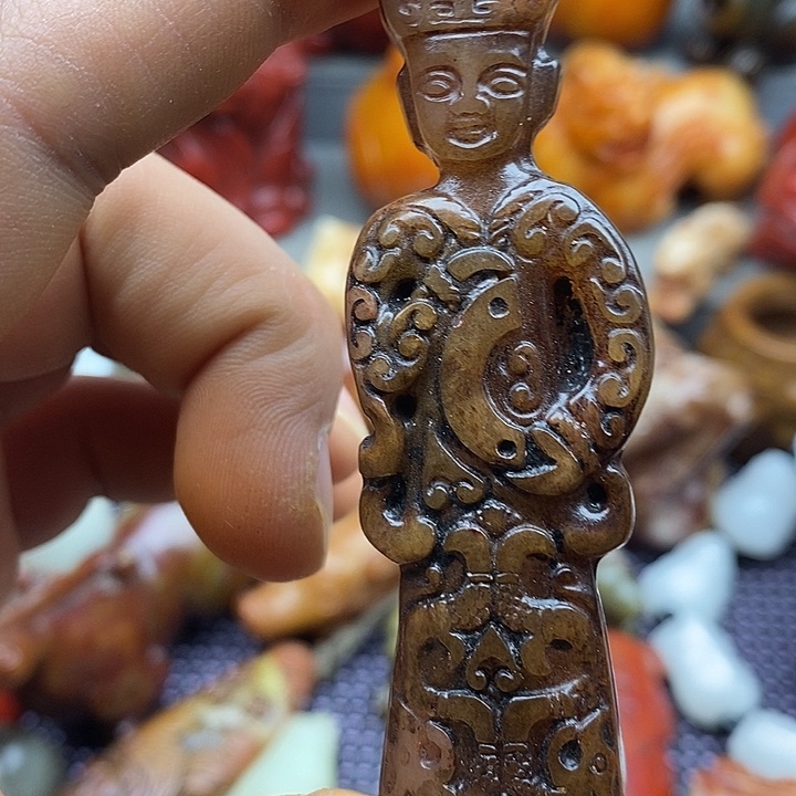 未镶嵌蛇纹石玉颈饰