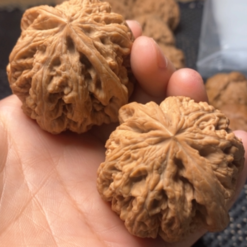 【闪购商品】文玩核桃吊坠鱼***鱼