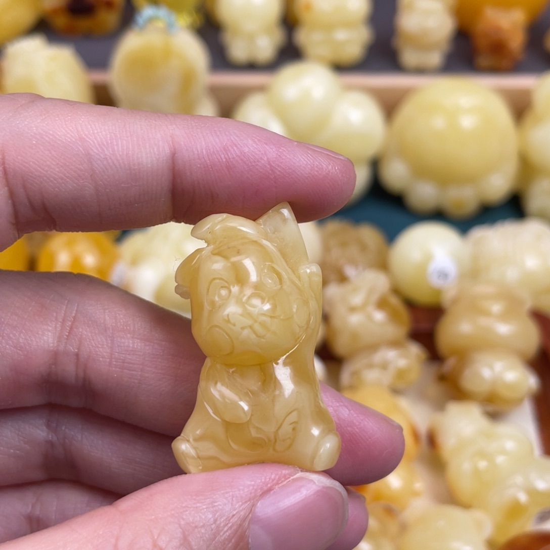 未镶嵌琥珀裸石蜜蜡
