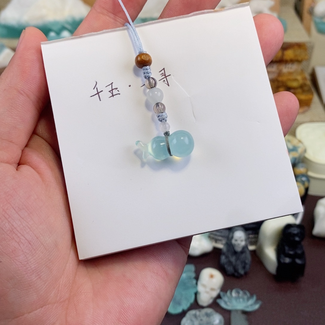 合金蛇纹石玉颈饰