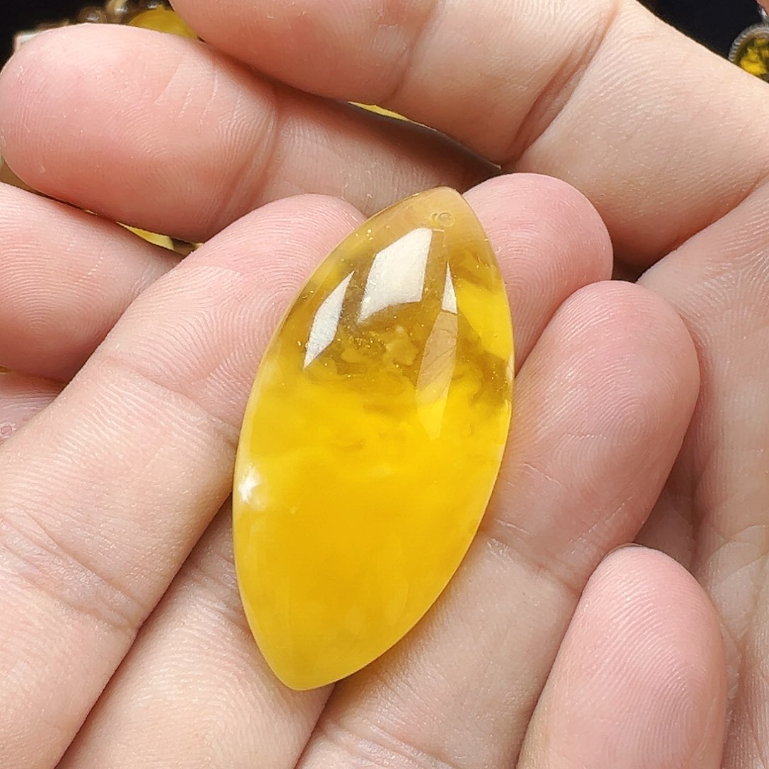 蜜蜡未镶嵌珠宝奇石蜜蜡吊坠7.5克