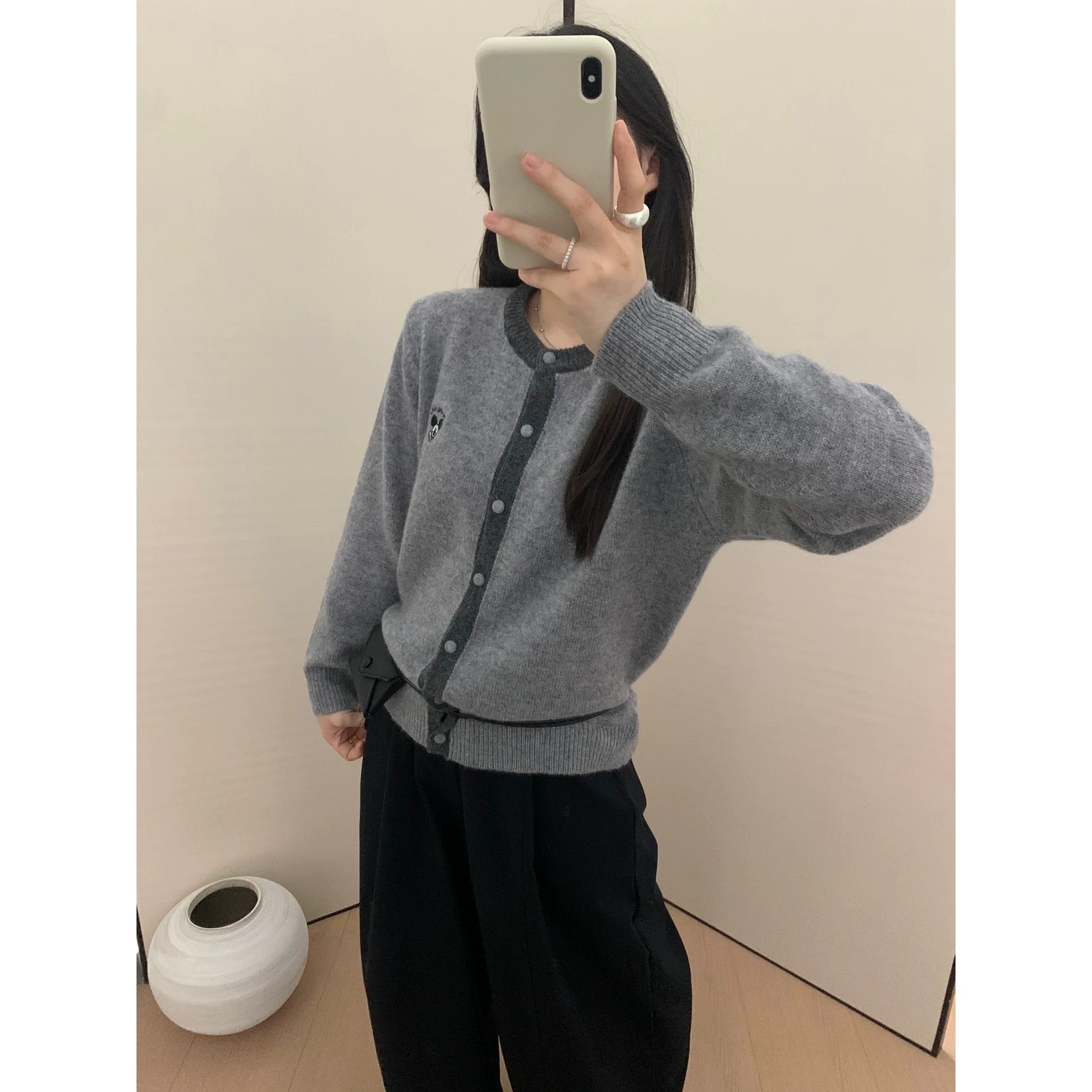 122—秋冬新款韩系圆领刺绣宽松针织开衫女百搭外套