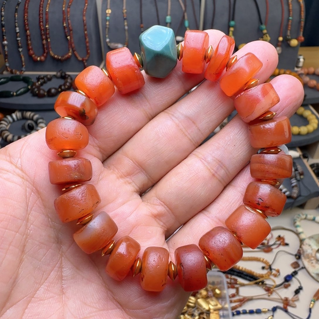 玛瑙/玉髓颈饰未镶嵌