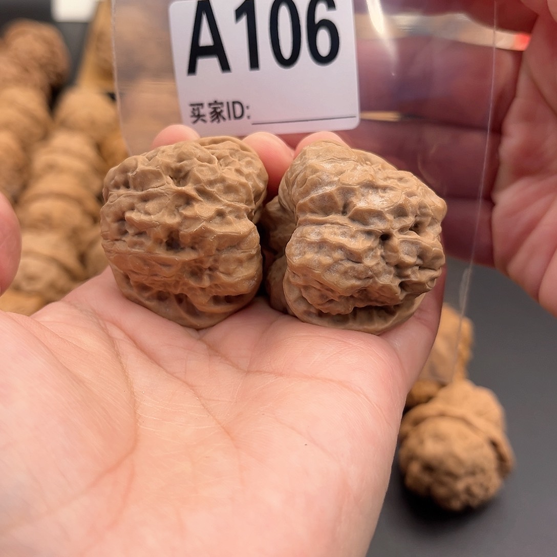 桃核吊坠川*蛙蛙精品39