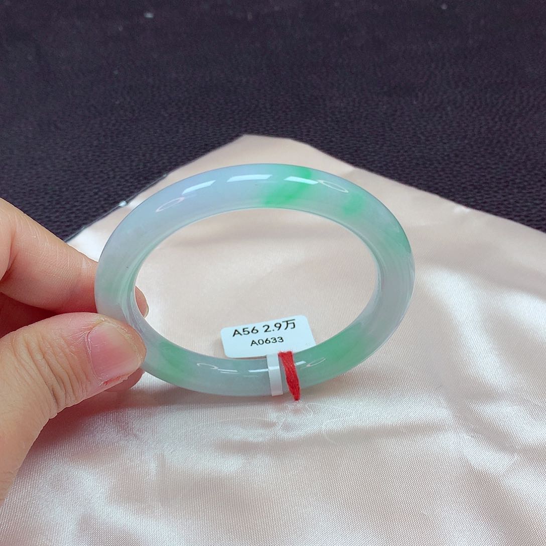 翡翠手镯未镶嵌手镯56
