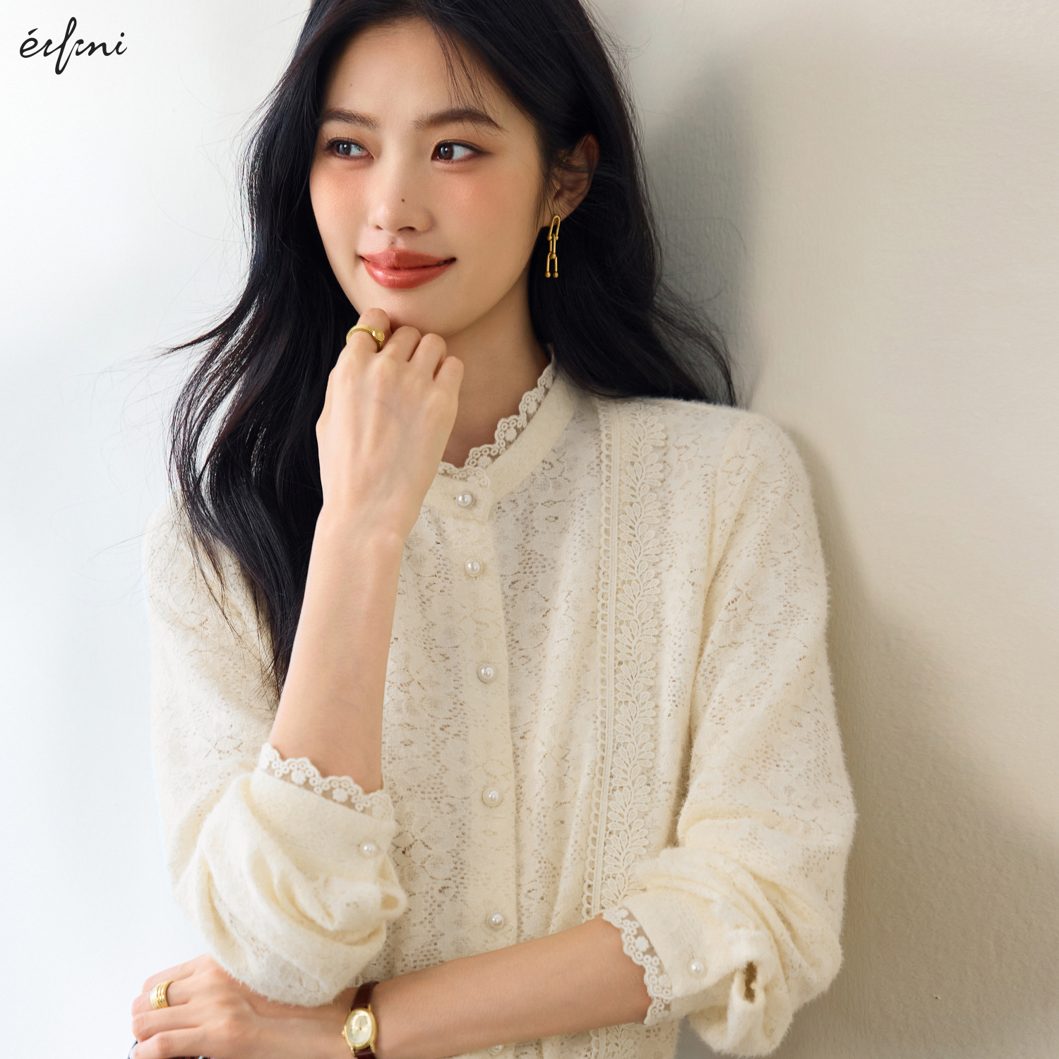 伊芙丽磨毛蕾丝立领宫廷风精致绣花花边衬衫2025冬新女1G9922271