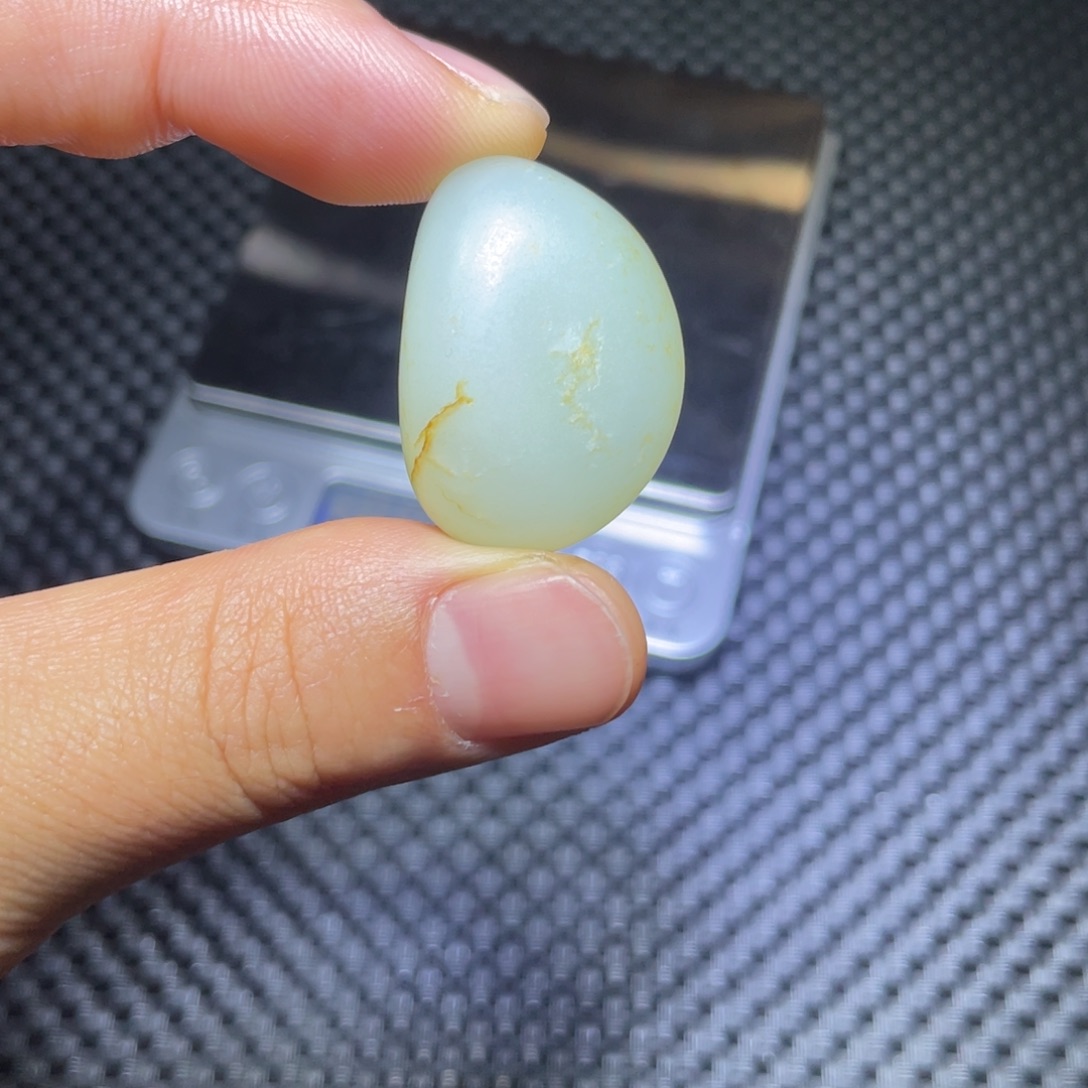 一***通和田玉未镶嵌颈饰