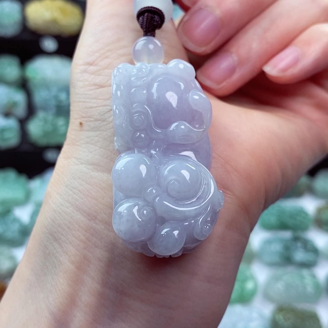 翡翠颈饰未镶嵌天然