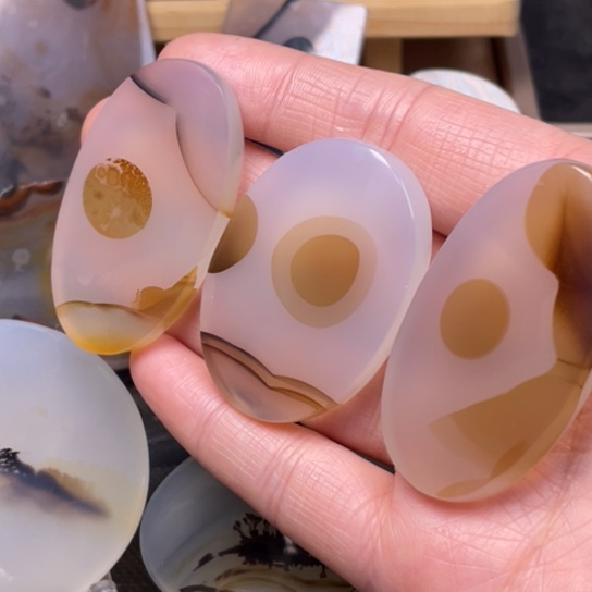 玛瑙/玉髓吊坠(赠链)未镶嵌清***心