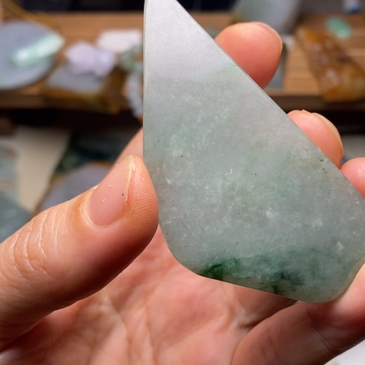 翡翠未镶嵌颈饰天然