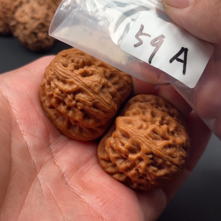 文玩核桃吊坠机**生红锦鲤40